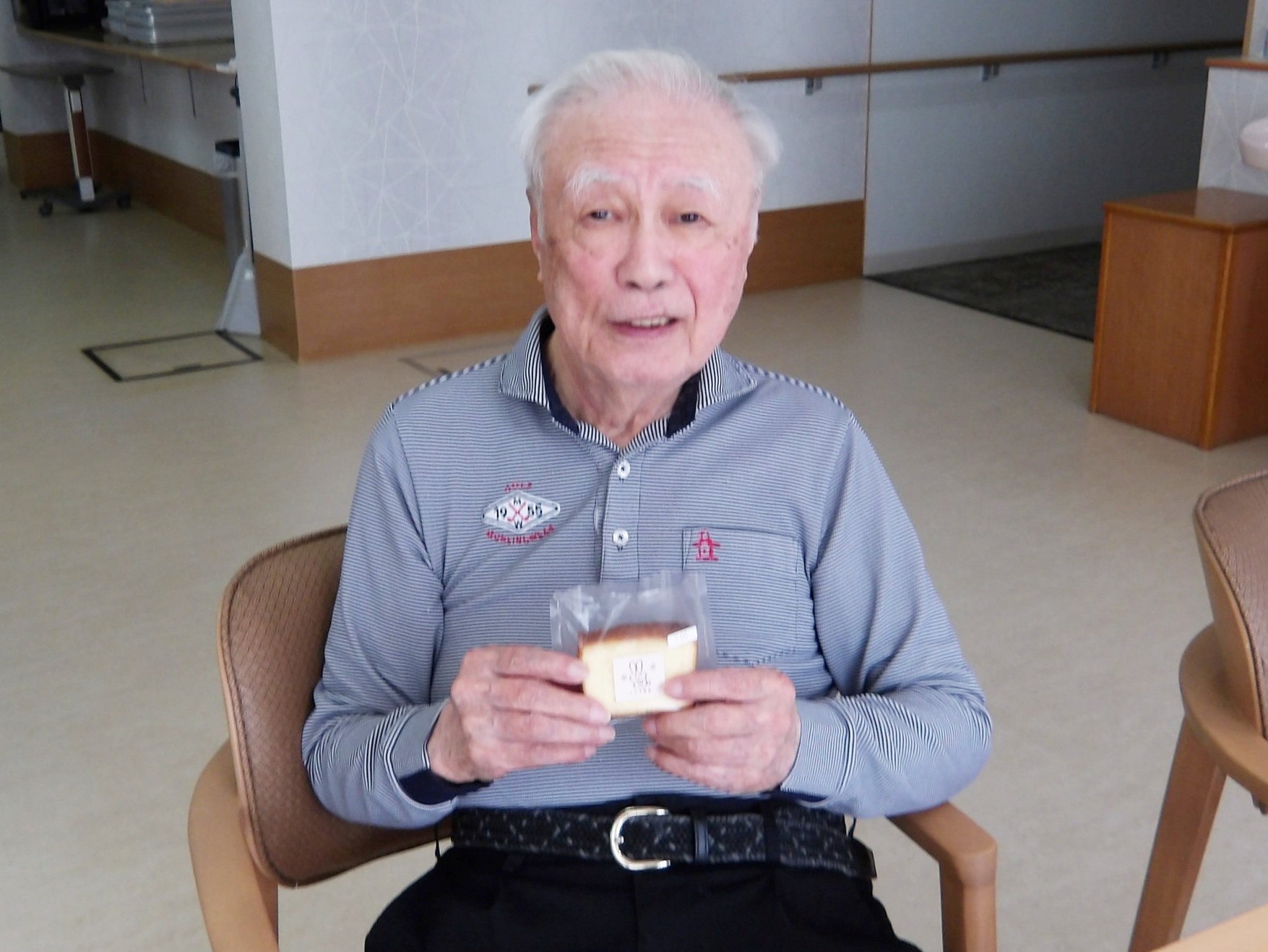 パン販売-1 ニチイホーム東府中